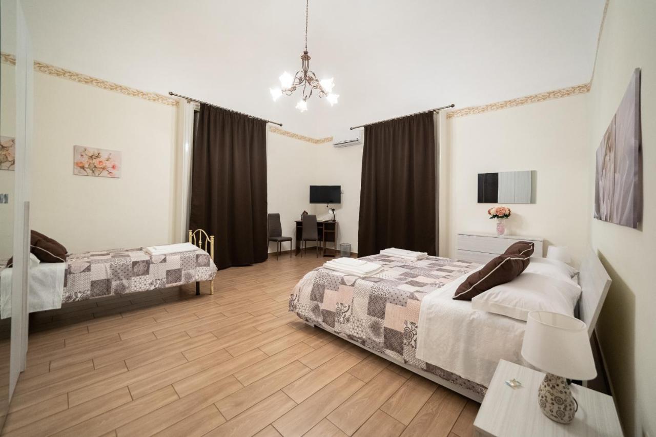 Le Vie Del Centro B&B 卡塔尼亚 外观 照片