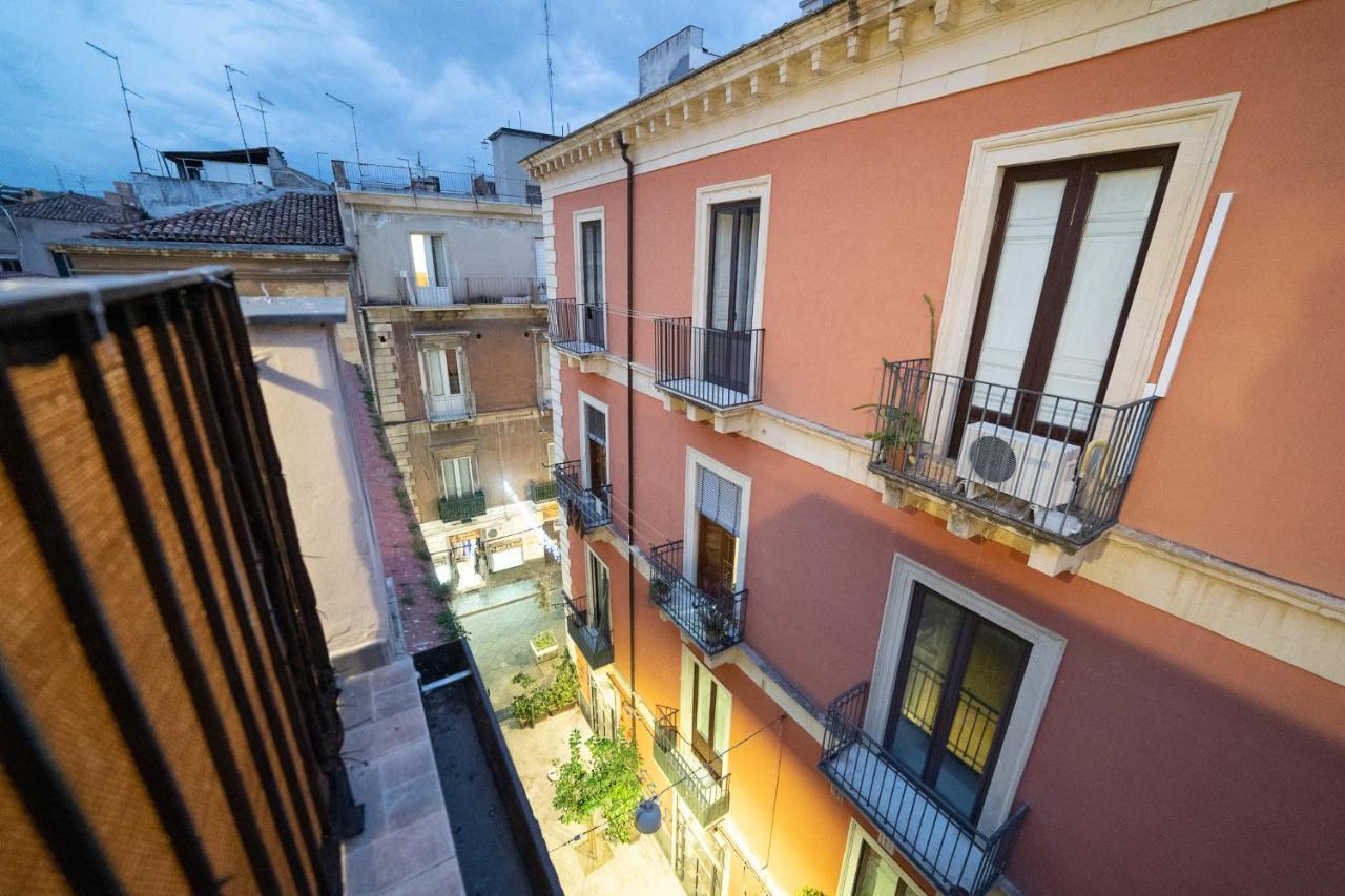 Le Vie Del Centro B&B 卡塔尼亚 外观 照片